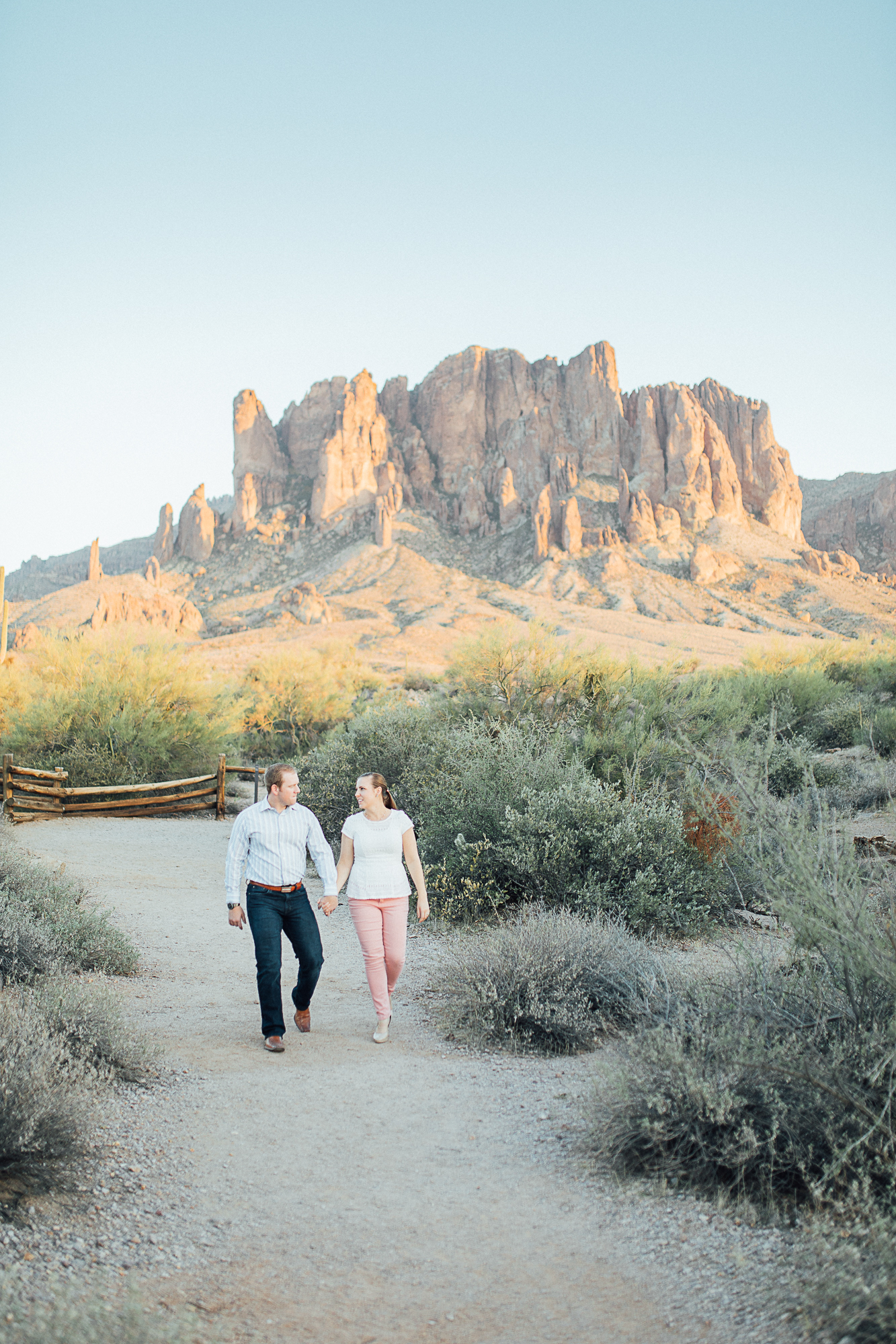 kristine-and-ian-superstition-mountains-23